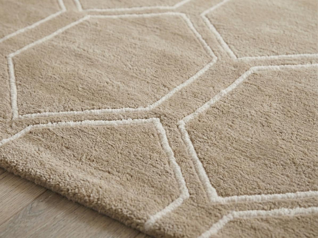 Hand-Tufted Wool Hexagon Rug, Neutral Beige Honeycomb Carpet, Sculpted Living Room Bedroom – view 4